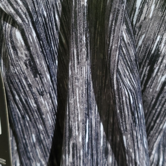 🆕️ Nike Racerback Top - Picture 4 of 5